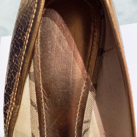 Size 9 Coach wedge shoe - Picture 4 of 5